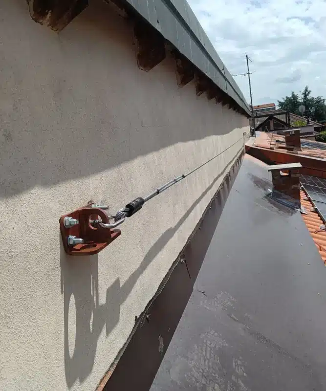 tecnico per installazione linee vita